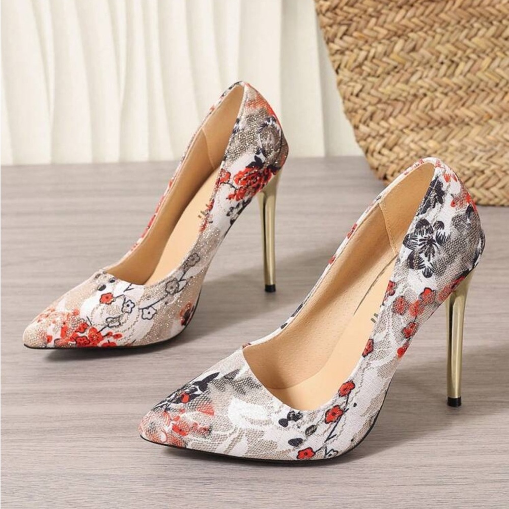 Floral Pointed-Toe Stiletto Pumps in White and Red